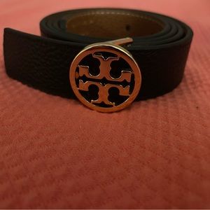 Tory Burch belt medium